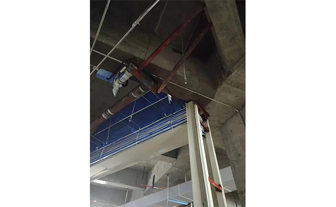 普通雙軌卷簾門3.jpg 普通雙軌卷簾門3.jpg